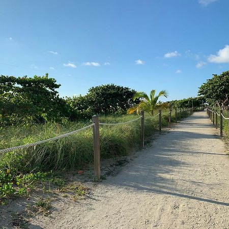 Biscayne Garden'S Studio Golden Glades 외부 사진