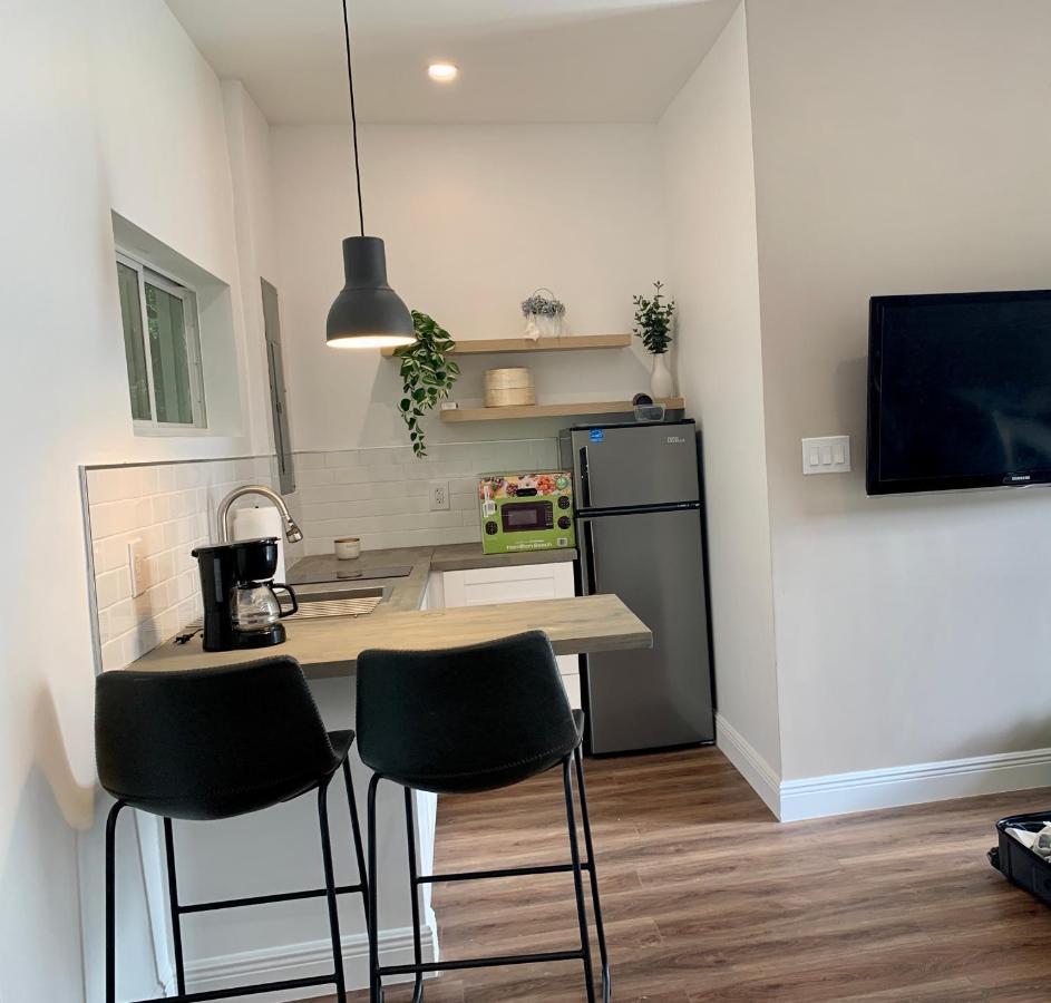 Biscayne Garden'S Studio Golden Glades 외부 사진